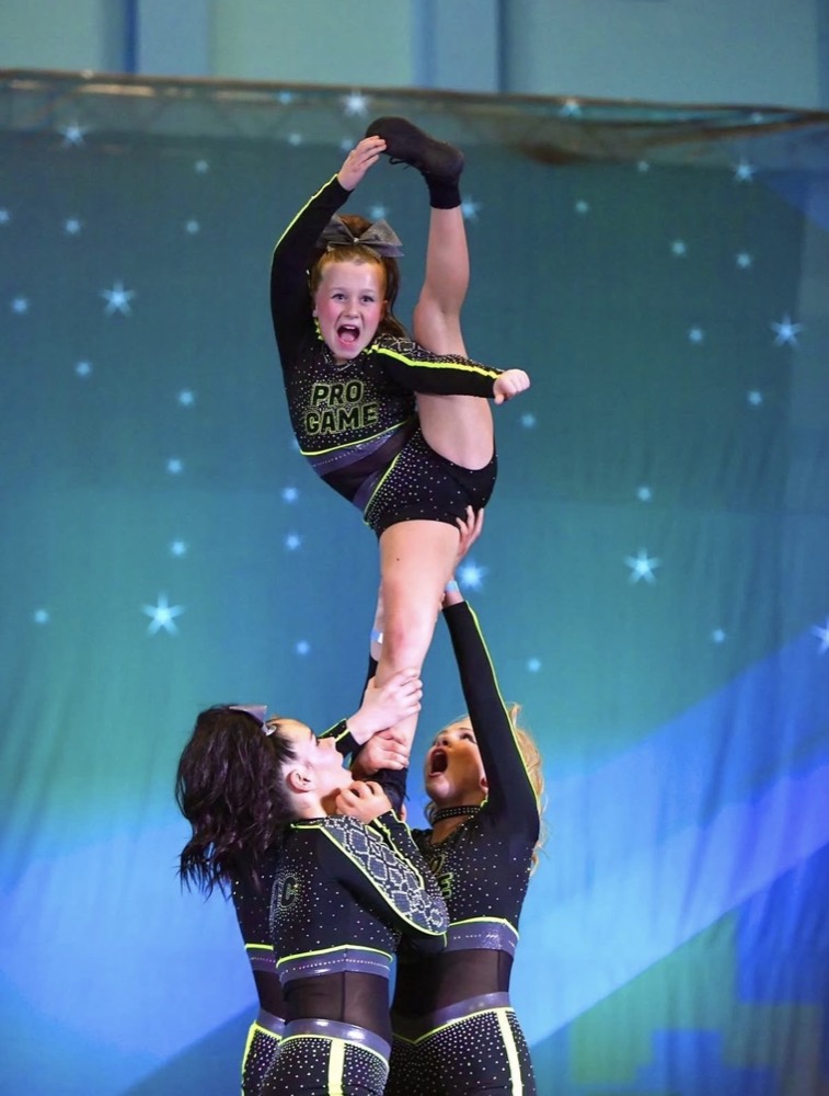 Stunt lift on the competition floor